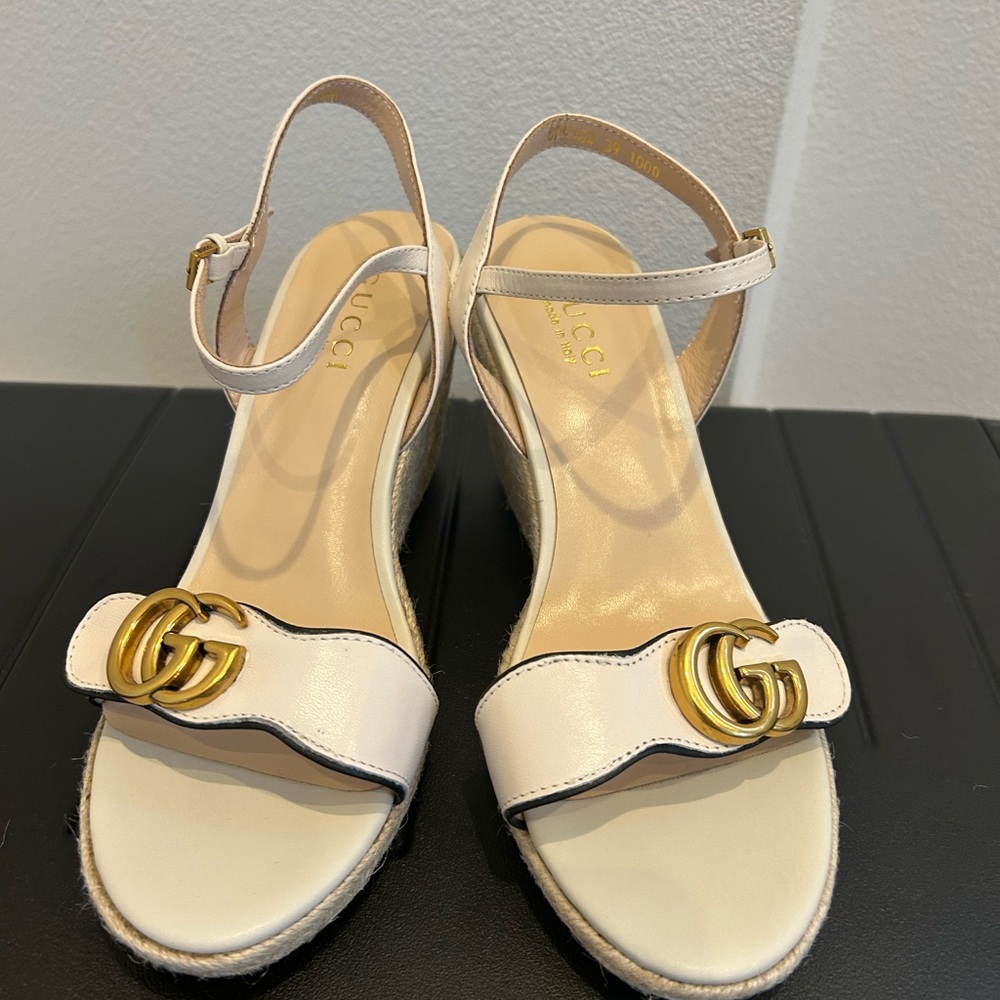 Gucci Aitana White Sandals with Double G Logo and Wedge Espadrille Heel